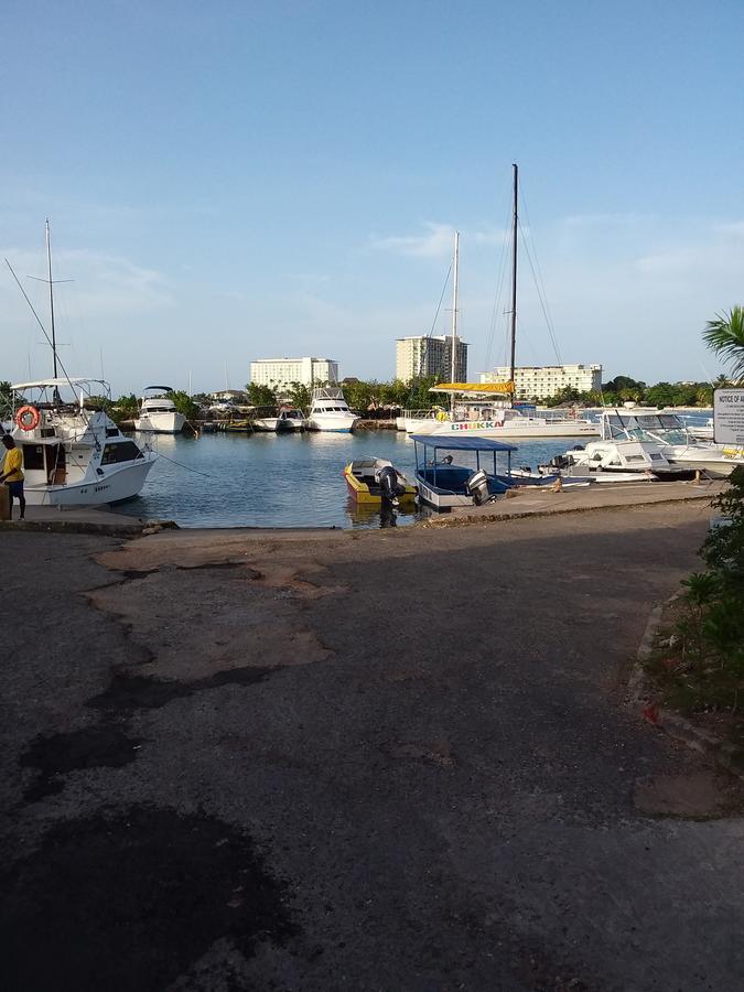 Mcfarlane'S Place Ocho Rios Exterior foto
